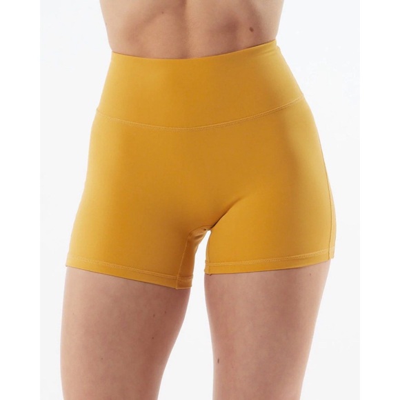 Alphalete XS/S Pulse Surge Shorts in Exotic Yellow - Picture 3 of 11